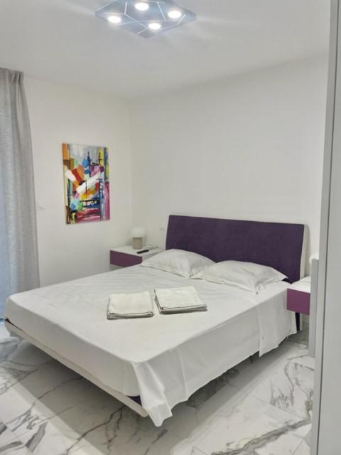 Saint Jhon Lägenhet Menton Exteriör bild